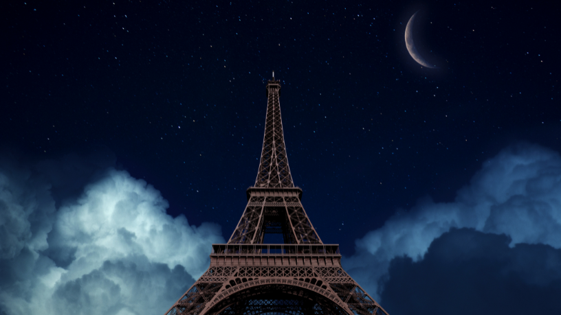 Descubra com Leonardo Rocha de Almeida Abreu o fascínio noturno de Paris diante da Torre Eiffel.