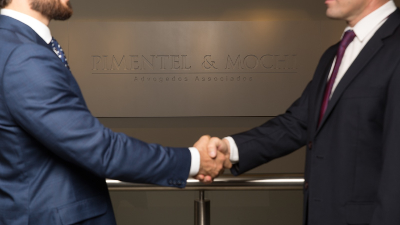 Rodrigo Gonçalves Pimentel destaca estratégias eficazes para reduzir o risco de falência após a recuperação judicial.