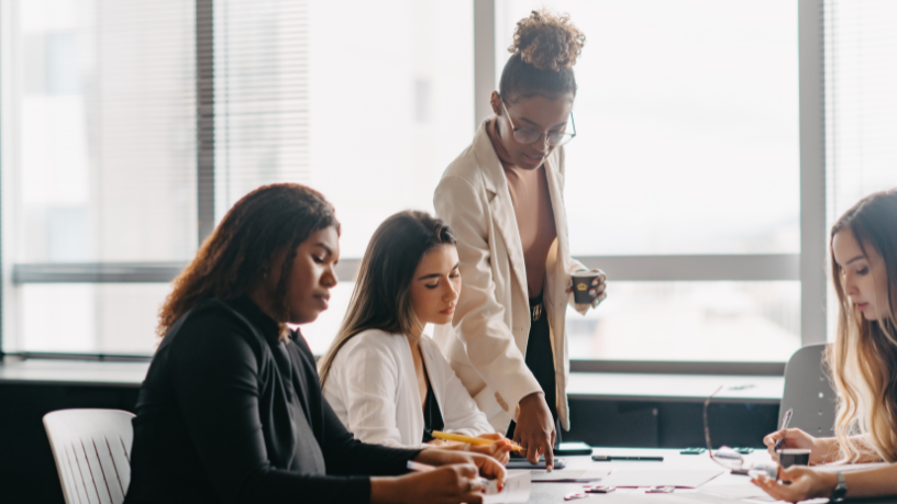 Para Elias Assum Sabbag Junior, o papel do mentor é essencial para orientar empreendedores e impulsionar escolhas mais assertivas e rápidas.
