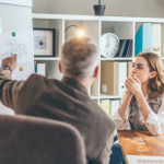 Elias Assum Sabbag Junior destaca como o mentor pode transformar a jornada empreendedora, acelerando decisões com base em experiência real.