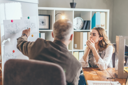 Elias Assum Sabbag Junior destaca como o mentor pode transformar a jornada empreendedora, acelerando decisões com base em experiência real.