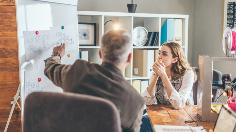 Elias Assum Sabbag Junior destaca como o mentor pode transformar a jornada empreendedora, acelerando decisões com base em experiência real.