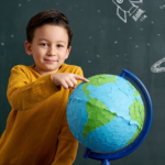 Educação e tecnologia no aprimoramento do ensino jurídico no Brasil mostram como a inovação prepara profissionais mais críticos e conectados à realidade, destaca Kelsem Ricardo Rios Lima.