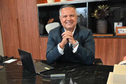 Como decisões técnicas reduzem custos futuros no planeamento de infraestruturas e engenharia preventiva, tema analisado por Elmar Juan Passos Varjão Bomfim.