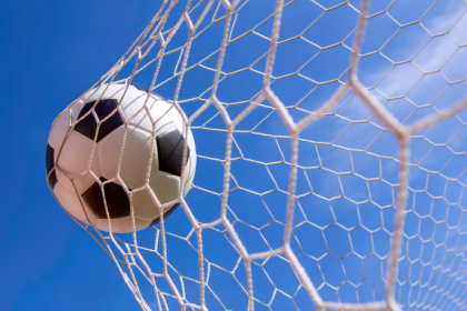 Justiça Garante Auxílio-Acidente a Ex-Goleiro por Lesões no Joelho