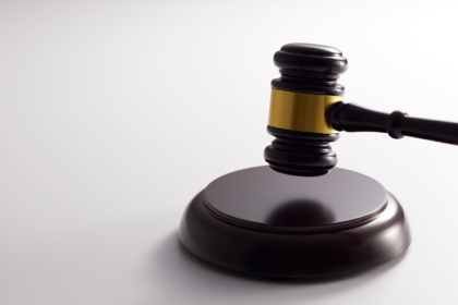 Condenação na Justiça por constrangimento político no trabalho reacende debate sobre limites da política nas relações profissionais