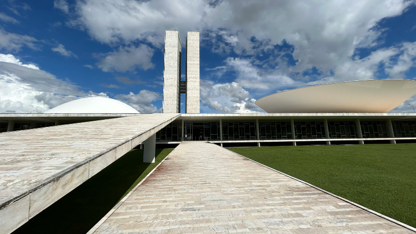 Justiça e gasto público: como o custo de 1,5% do PIB pressiona os estados e revela distorções fiscais