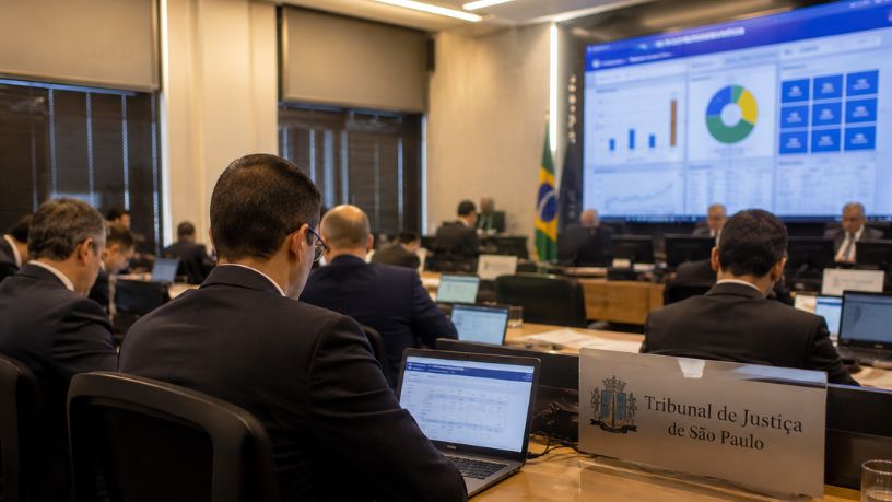 Justiça digital no Brasil avança com tribunais estaduais debatendo inovação em São Paulo
