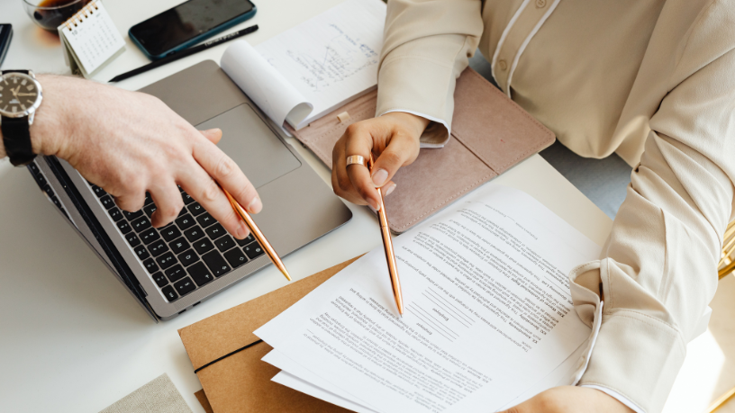 Regulação da Inteligência Artificial avança no Brasil e levanta debate sobre responsabilidade, trabalho e direitos digitais